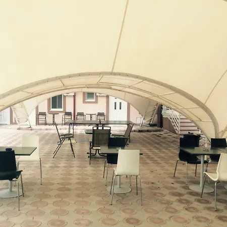 Hotel de apartamente Sobe Srebrno Jezero 4*