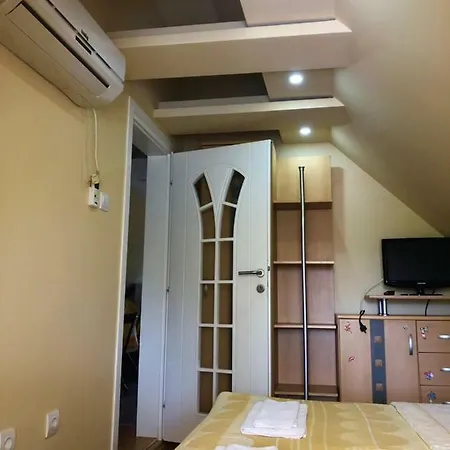 Sobe Srebrno Jezero 4* Veliko Gradište