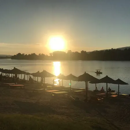 Hotel de apartamente Sobe Srebrno Jezero 4*