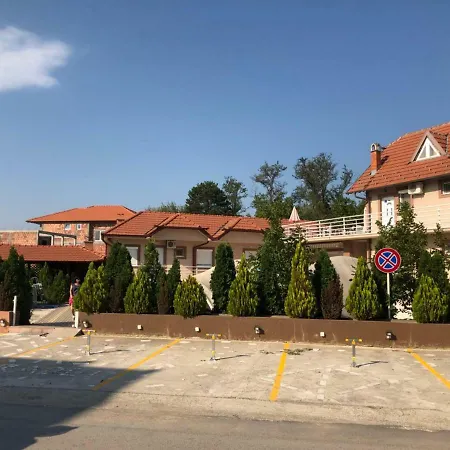 Sobe Srebrno Jezero Hotel de apartamente 4*