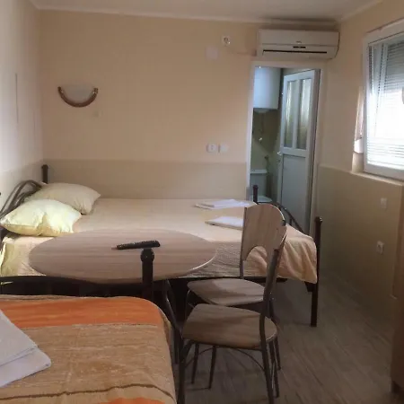 Sobe Srebrno Jezero 4*